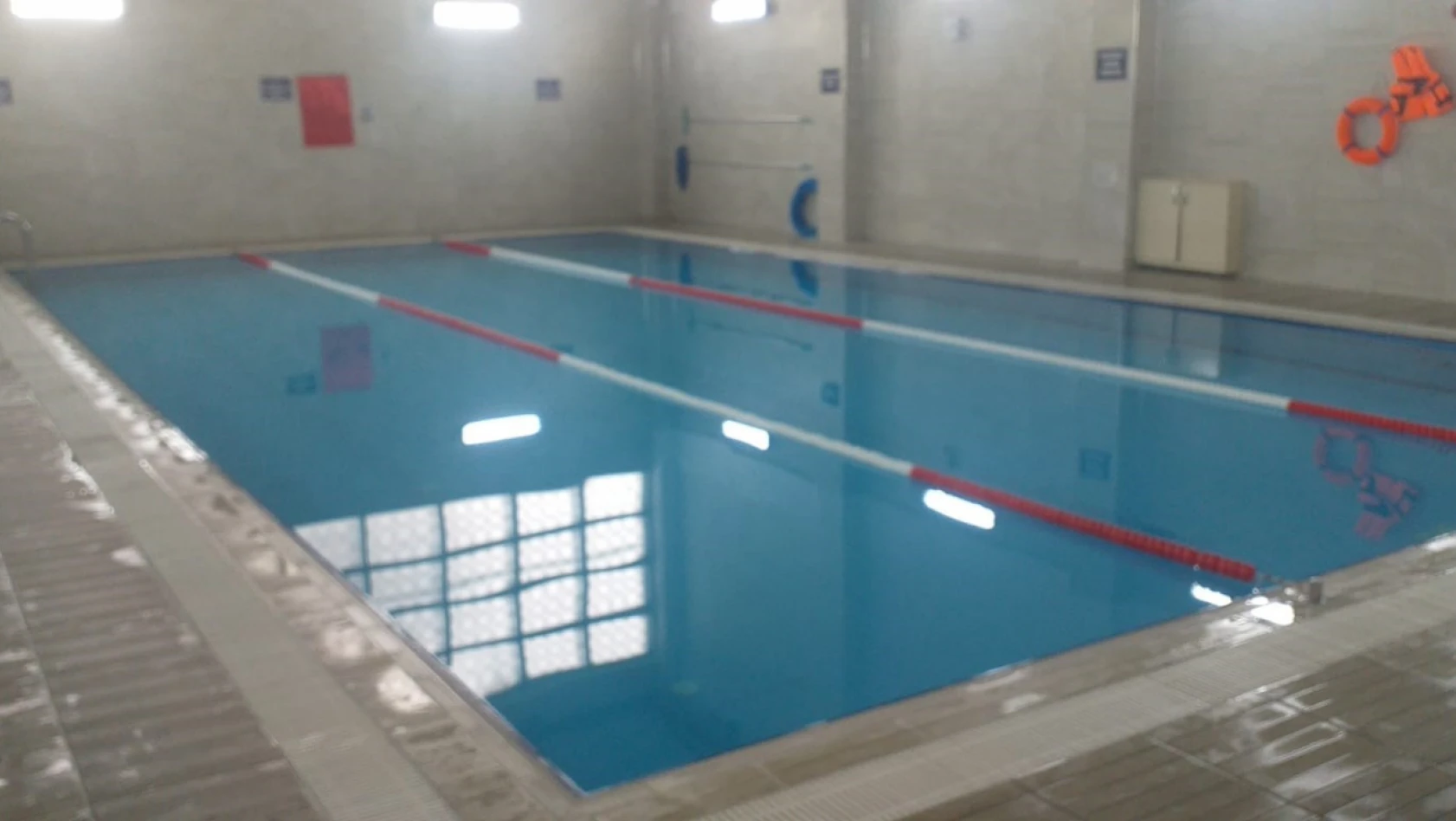 Kayseri'de yüzme havuzlarının bakım ve onarımı tamamlandı