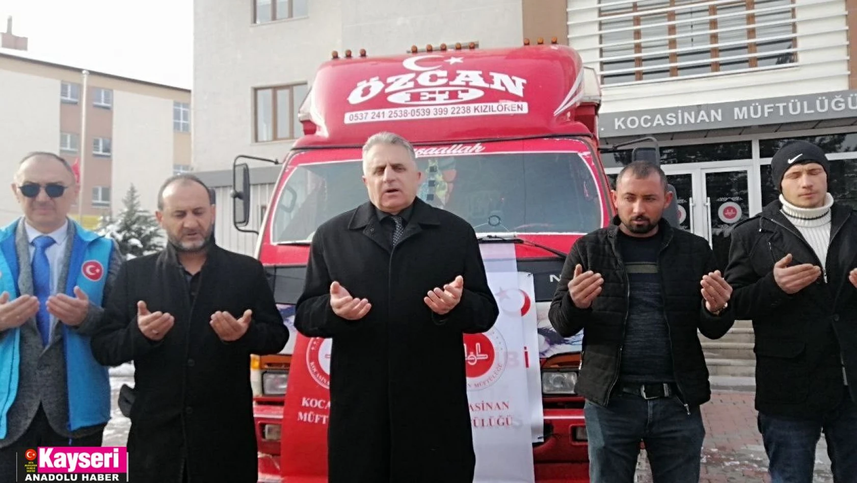 Kayseri'den deprem bölgesine 4 tır yardım