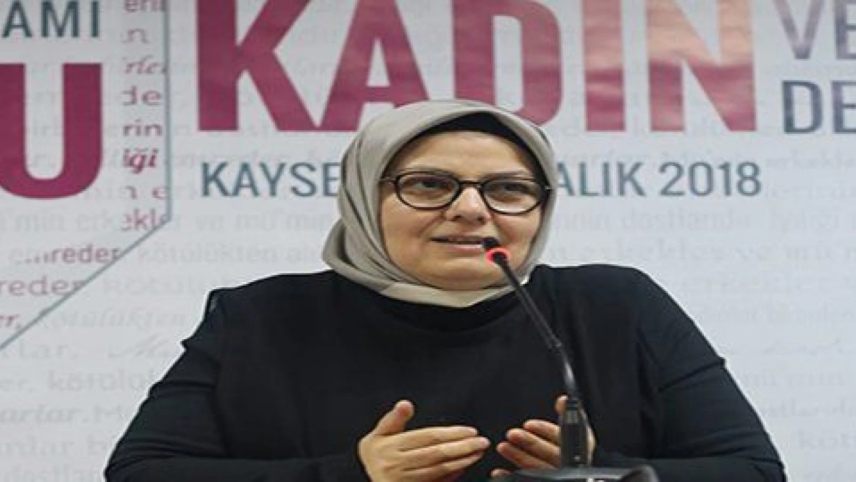 Gazeteci Yazar Ayşe Böhürler, Akadder'de konuştu 