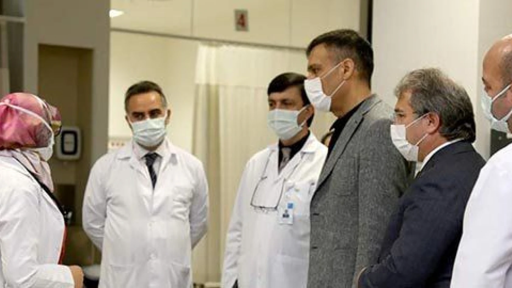 Bener'den Kayseri Şehir Hastanesine Ziyaret