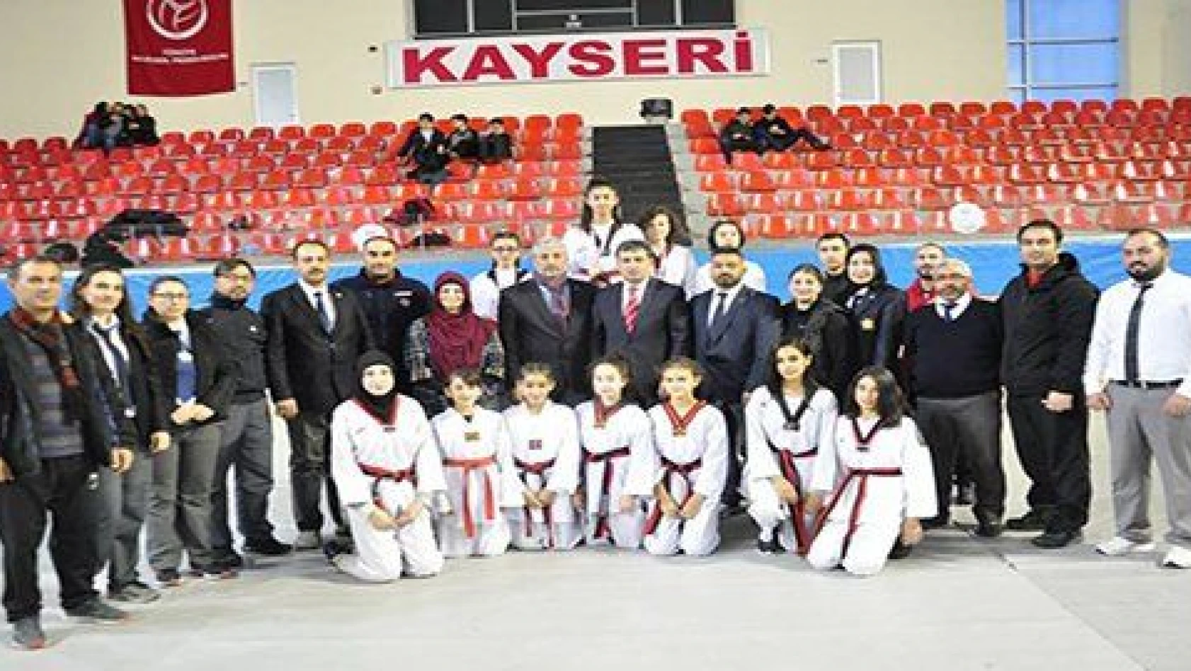 Okullar arası Taekwondo müsabakaları tamamlandı 