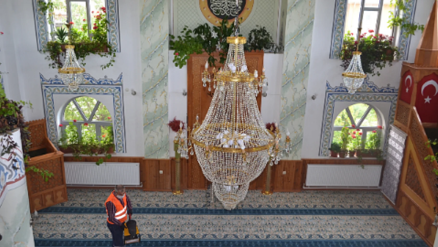 Bünyan'da camiler dezenfekte edildi