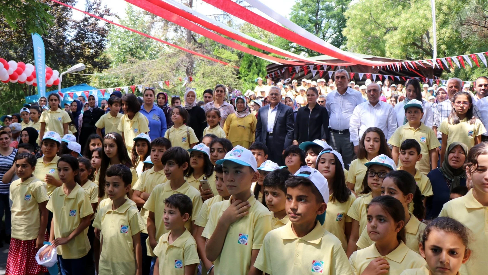 Melikgazi Belediyesi yaz okulları öğrencileri hünerlerini sergiledi