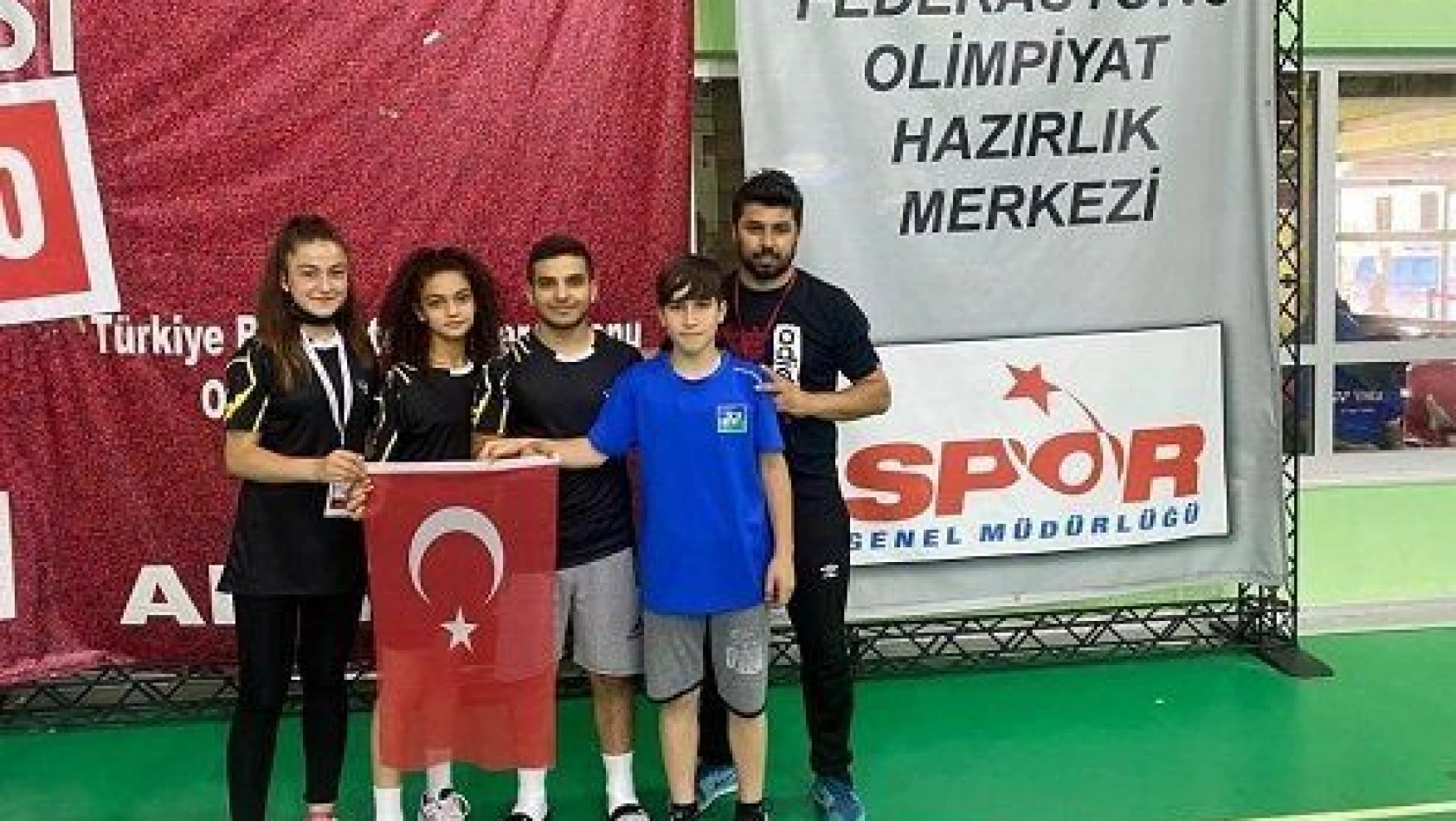 Badmintonda Kayseri'den 7 sporcu Türkiye'yi temsil edecek