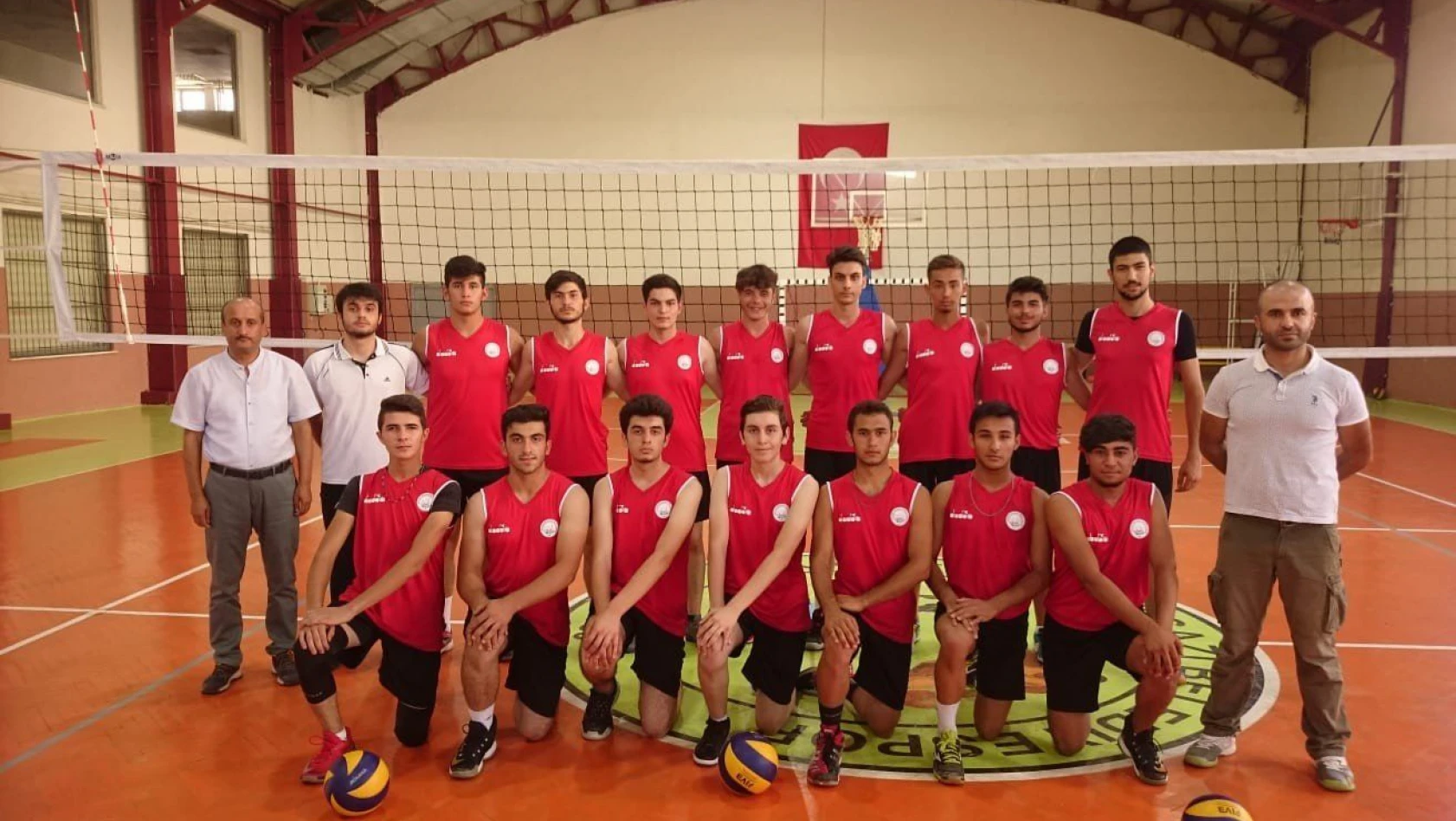 Melikgazi Belediyespor Voleybol Genç ve Yıldız takımı sezonu açtı