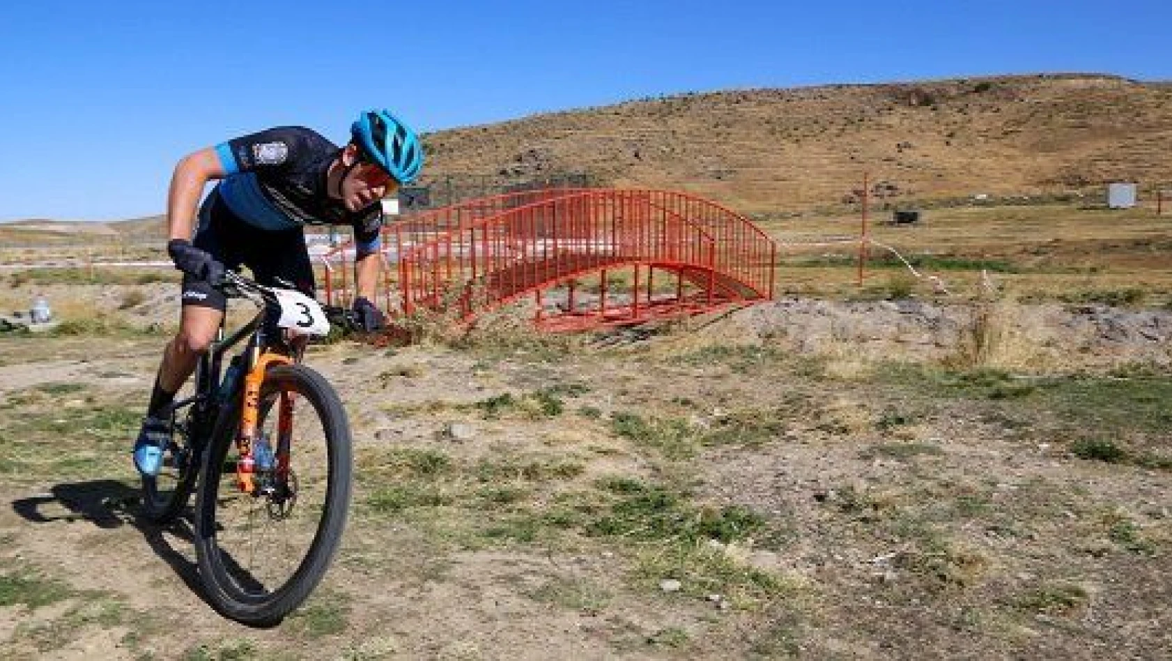 Erciyes Uluslararası Yol ve Dağ Bisikleti Yarışları'na devam edildi