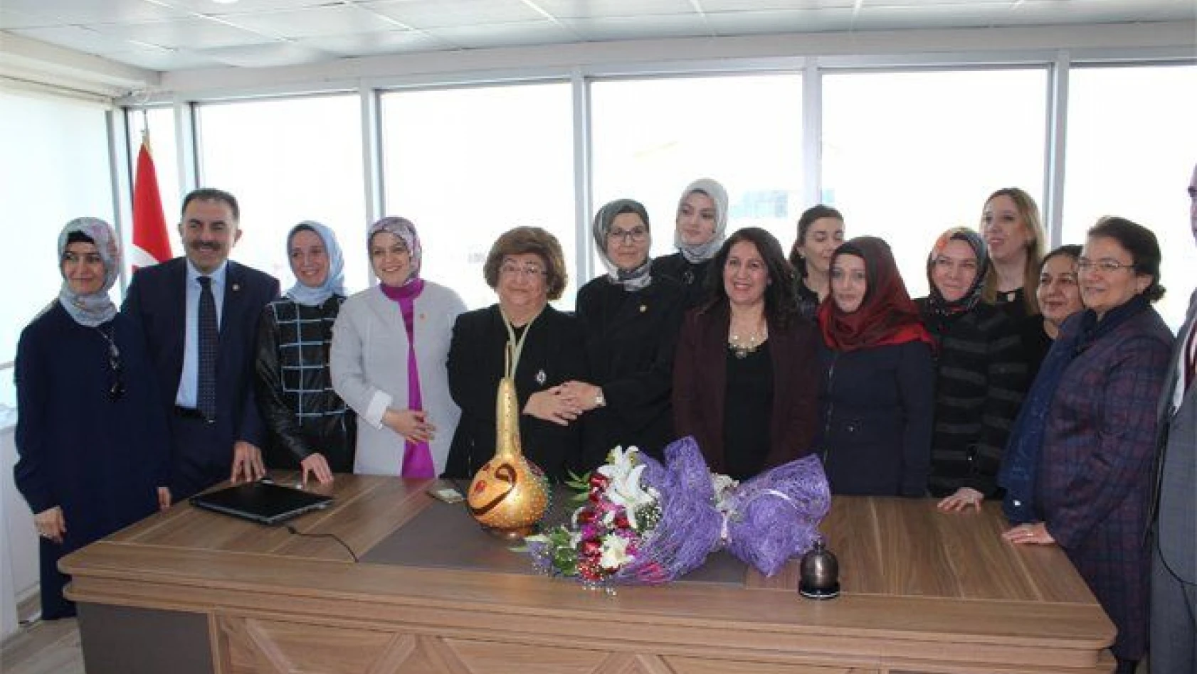 KEFEK Başkan ve üyeleri kadın girişimcilerle bir araya geldi