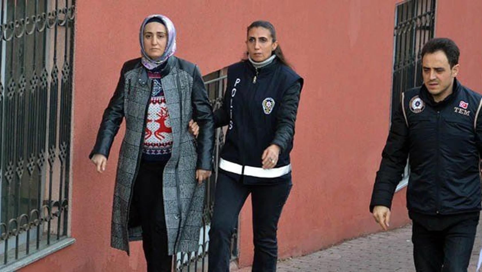 Kayseri'de FETÖ operasyonu: 8 gözaltı