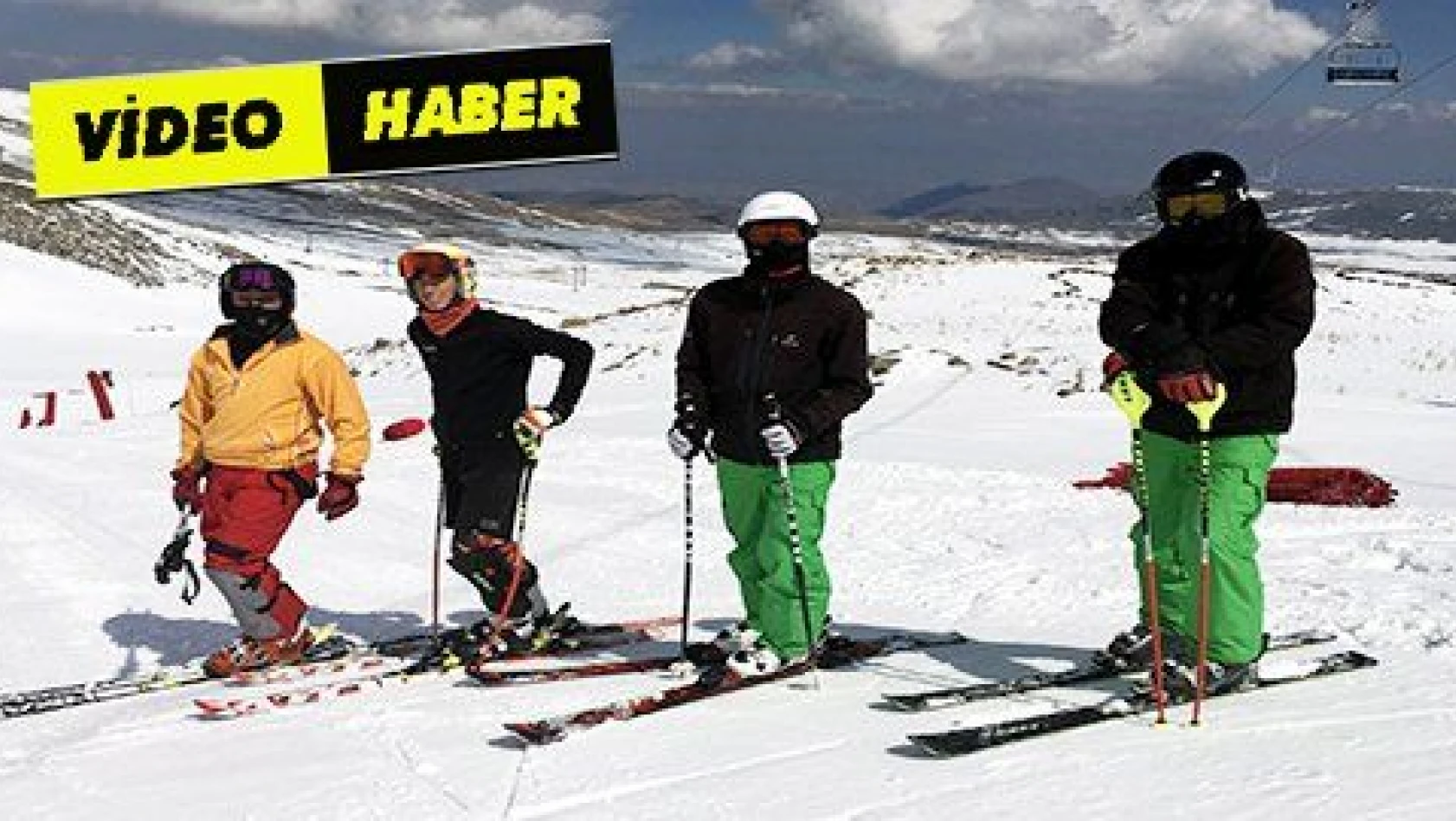 İşitme Engelli Kayak Milli Takımı, Kış Olimpiyatları'na Erciyes'te hazırlanıyor 