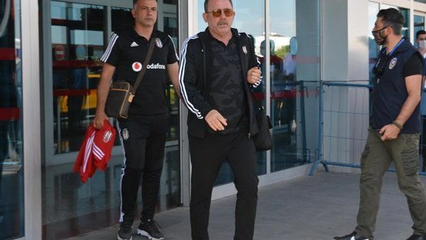 Beşiktaş kafilesi Kayseri'de