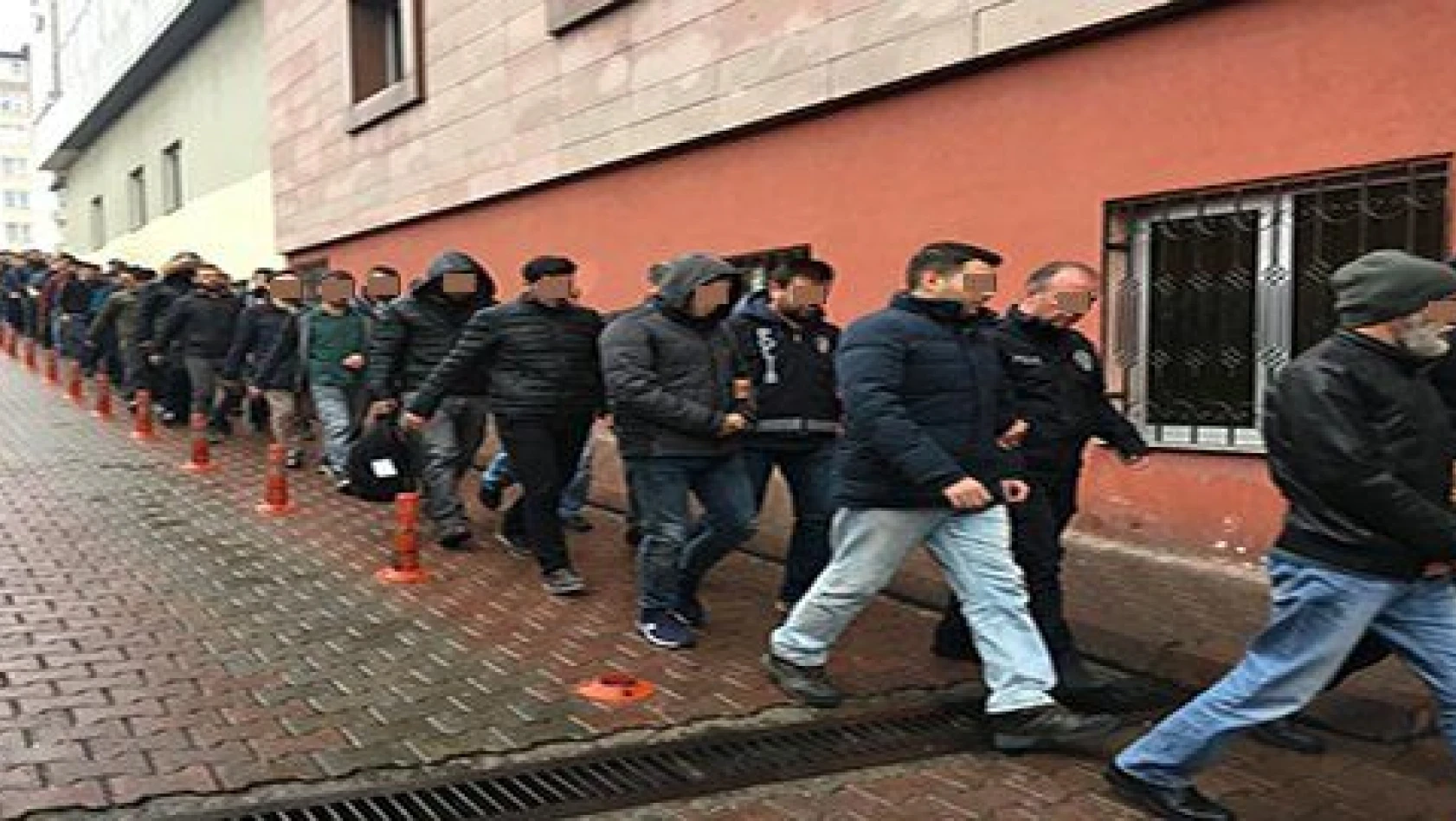 Kayseri'de FETÖ operasyonu: 26 gözaltı 