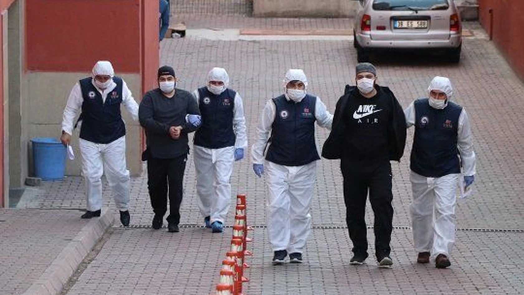 Suriye'deki terör gruplarıyla bağlantılı 2 şüpheli yakalandı Kayseri'de, Suriye'deki terör gruplarıy