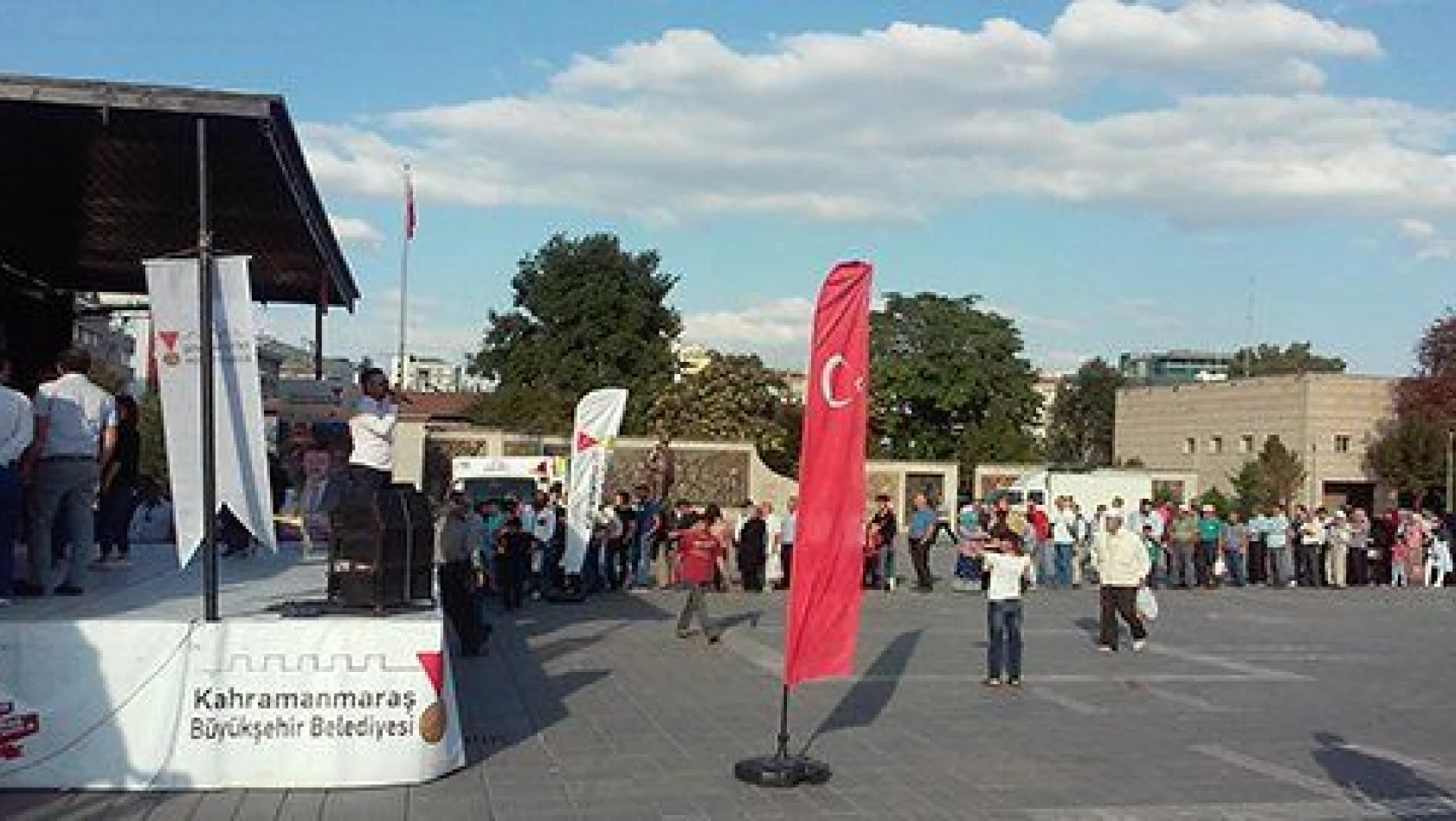 Kahramanmaraş 'tan Kayseri 'ye 1 ton ücretsiz dondurma