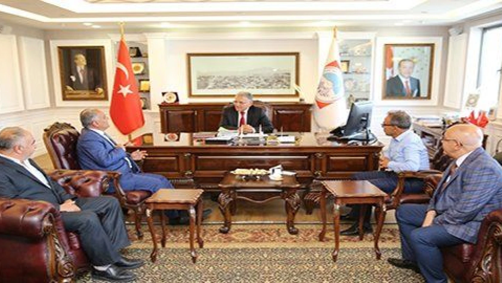 Yozgatlılar Federasyonu'ndan Başkan Memduh Büyükkılıç'a ziyaret 