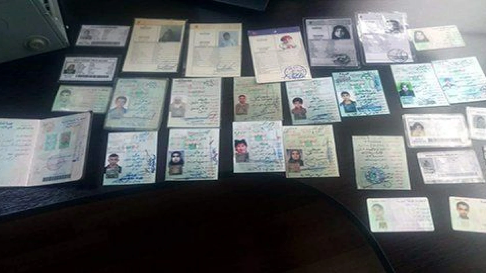 Suriyelilere sahte kimlik belgesi düzenleyen şahıslara operasyon: 7 gözaltı 