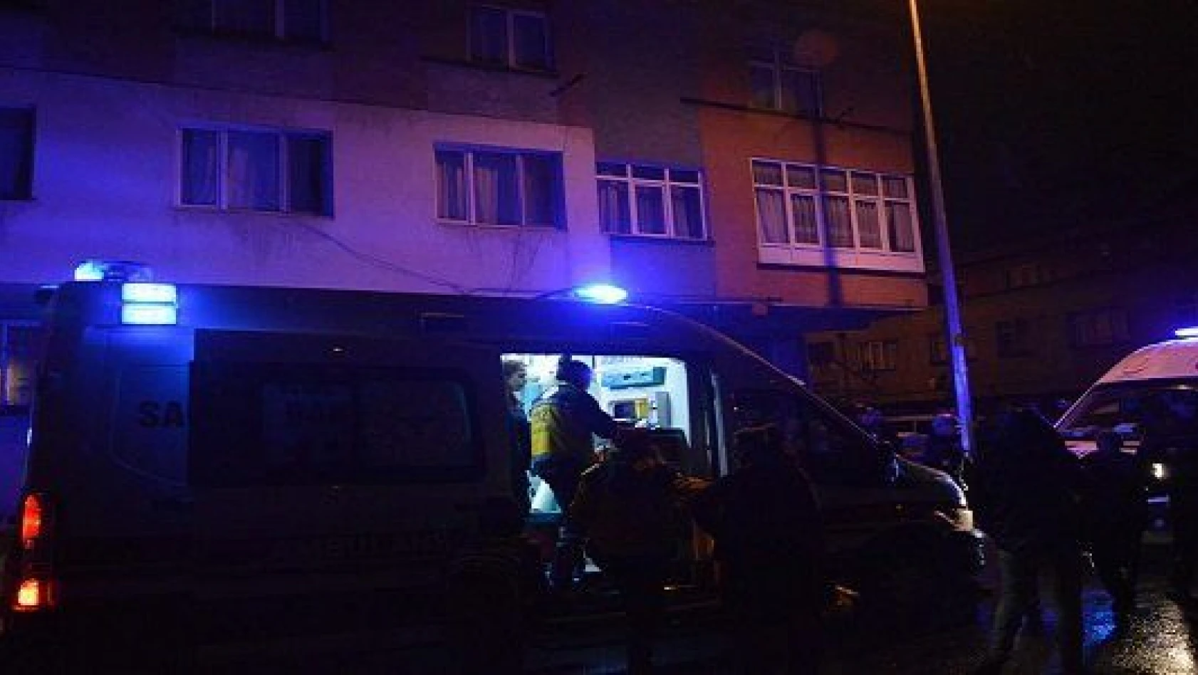 Kayseri'de dumandan zehirlenen 3 kişi hastaneye kaldırıldı