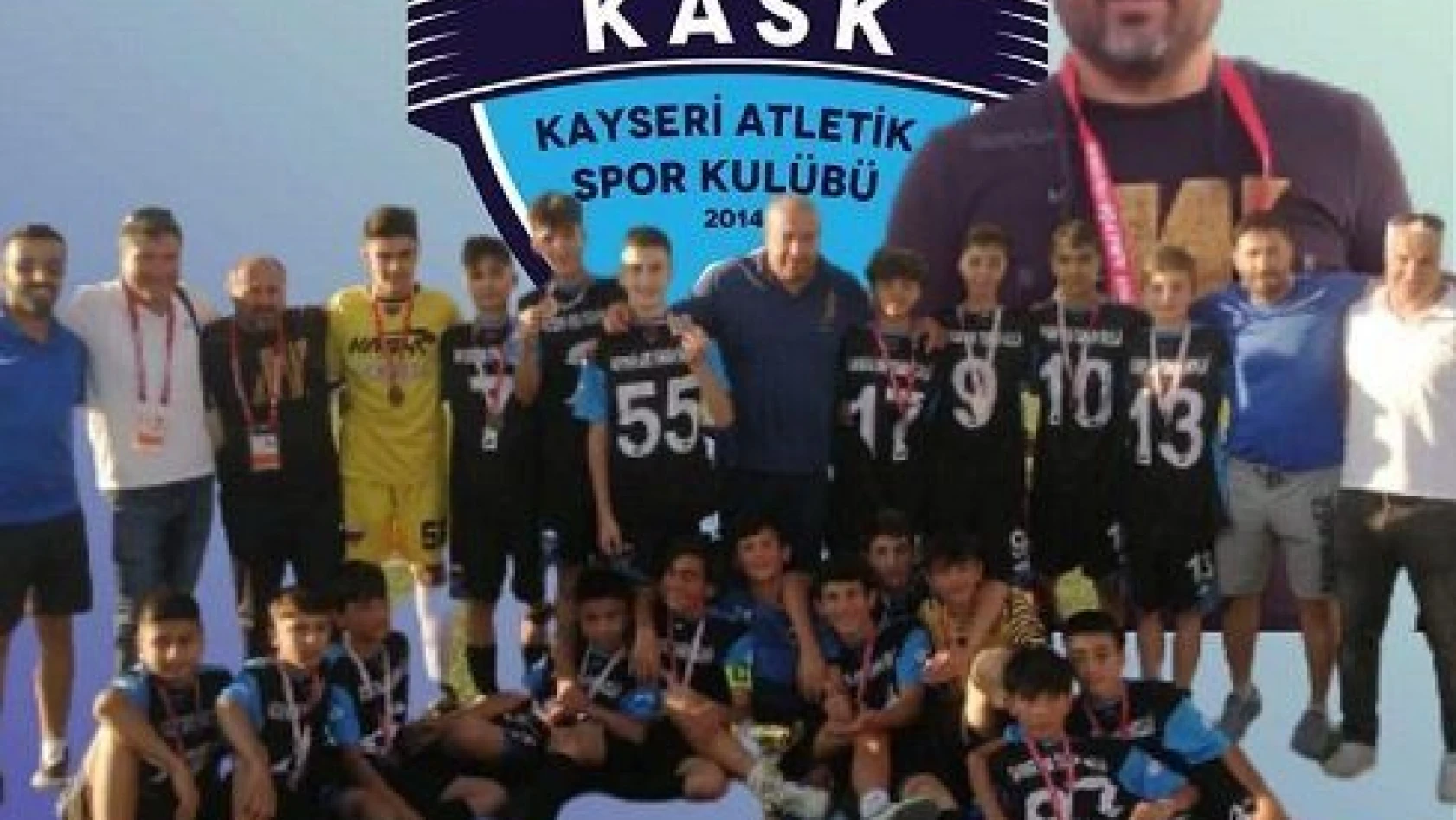 U14 Liginde şampiyon Kayseri Atletikspor