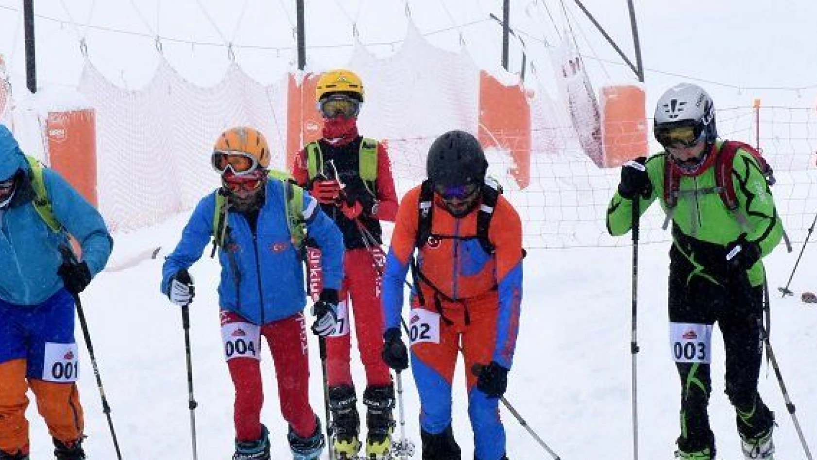 Kayseri'de 'Erciyes 2020 Uluslararası Dağ Kayağı Şampiyonası' yapıldı