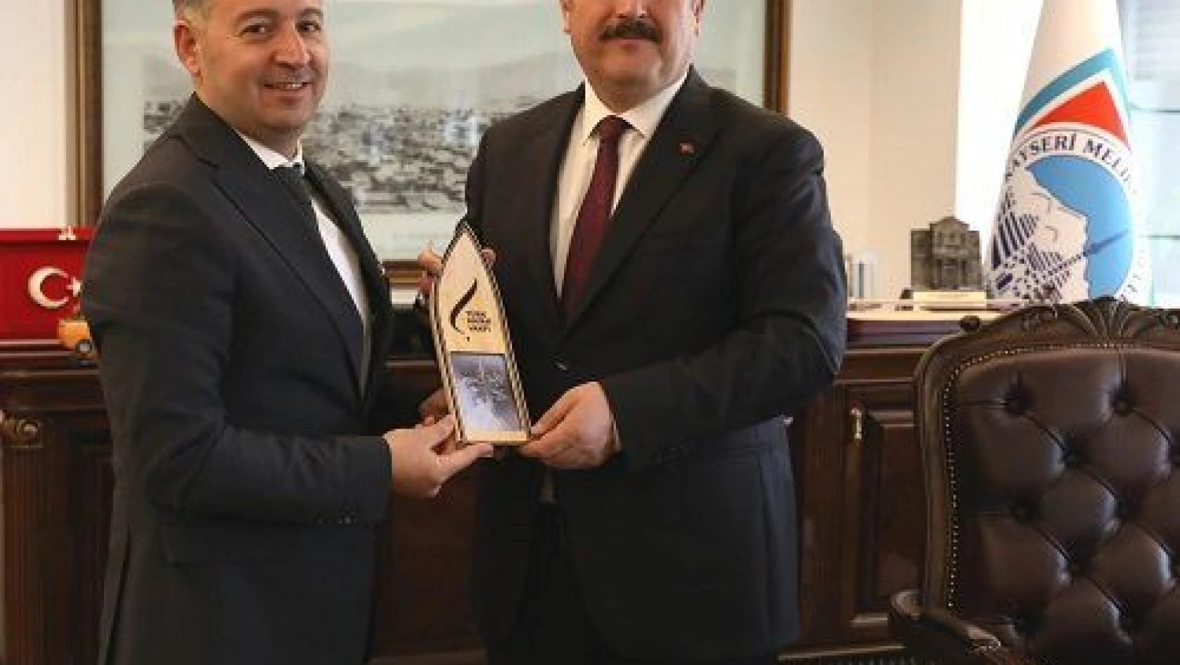 Türkiye Kayak Federasyonu başkan adayından, Melikgazi'ye ziyaret