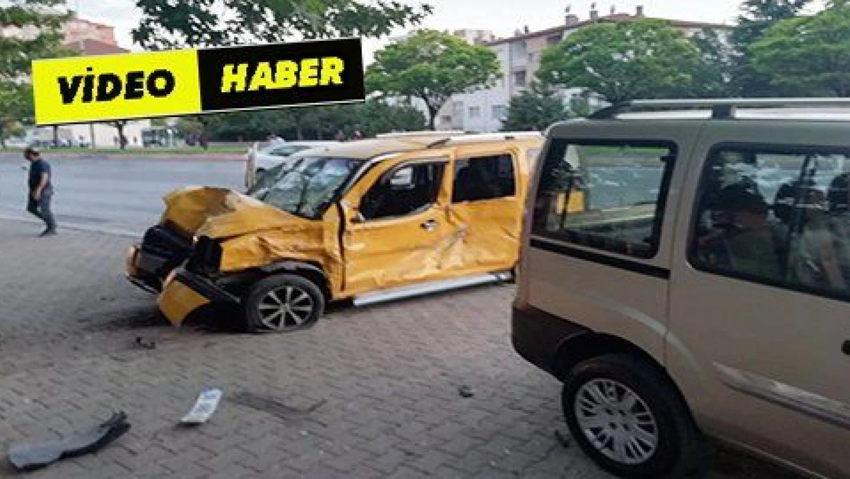 Kayseri'de meydana gelen kazalar güvenlik kameralarına yansıdı 