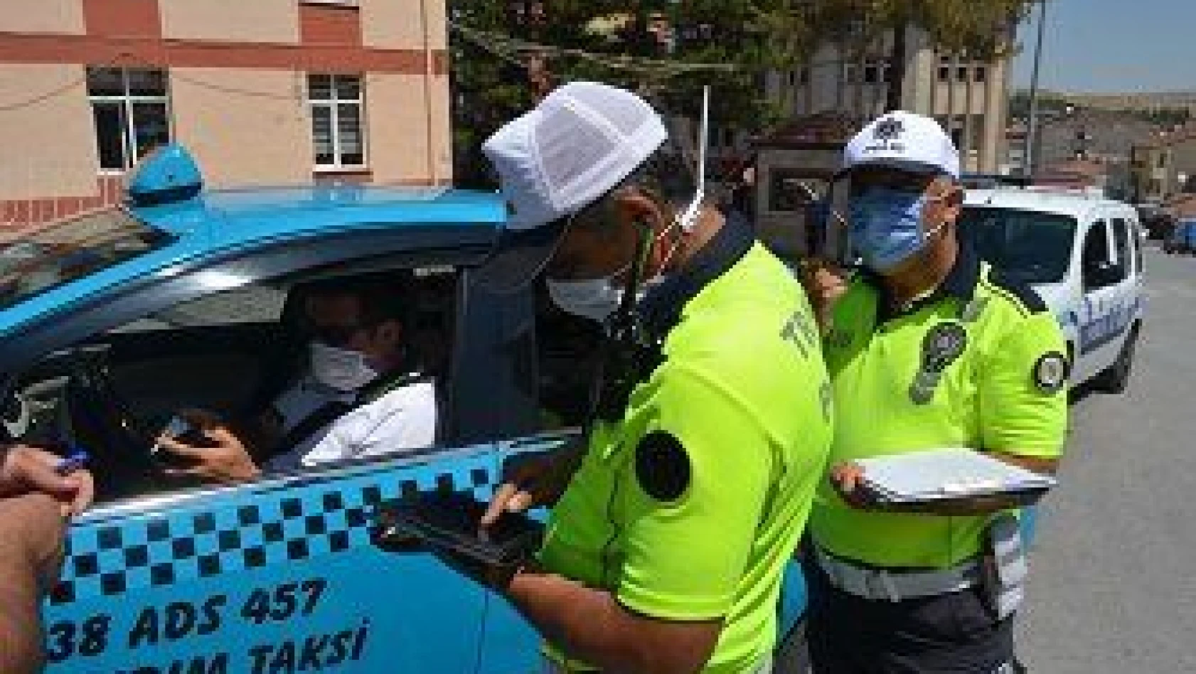 Bünyan'da taksilerde koronavirüs denetimi