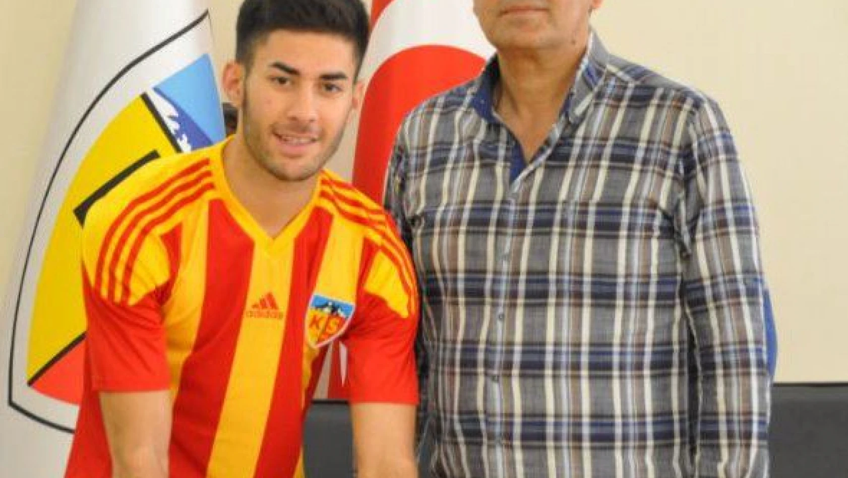 Erdal Öztürk, Adana Demirspor'a kiralandı 