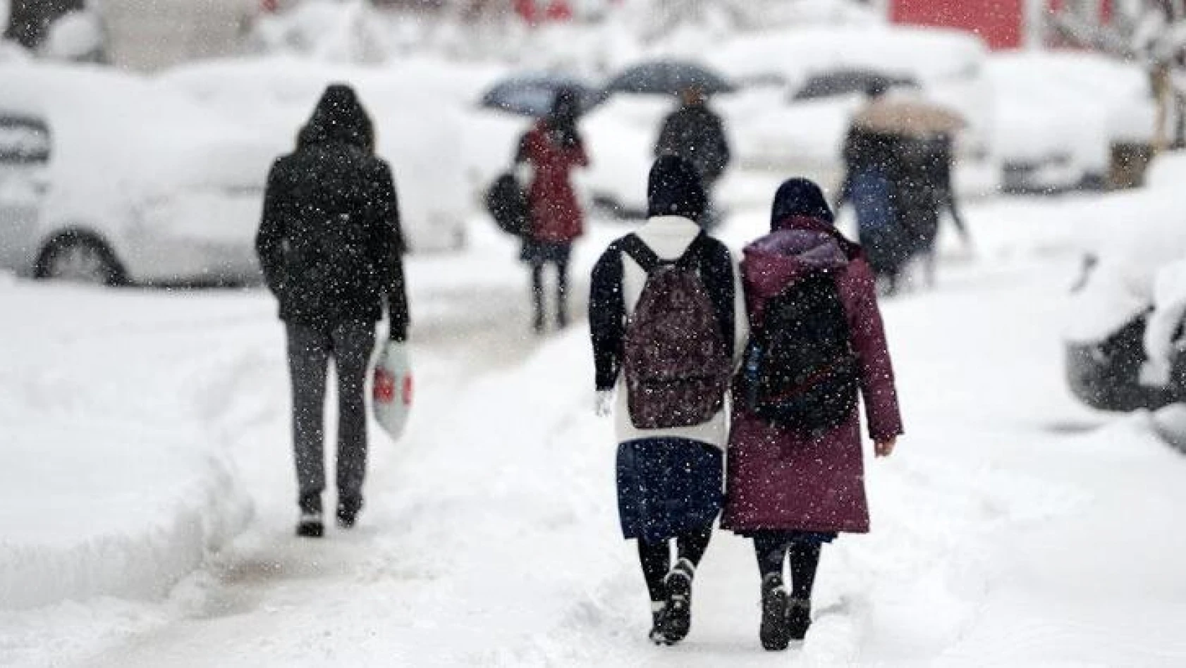 Kayseri'nin 6 ilçesinde eğitime kar engeli