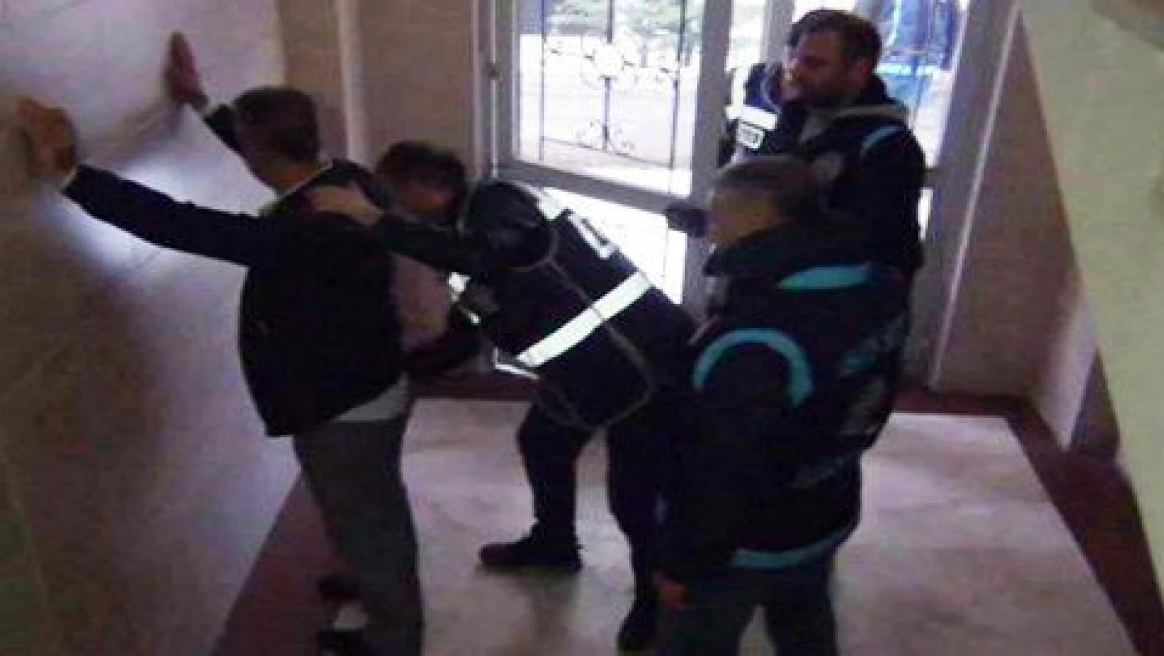 Kayseri'de aranan şahıslara düzenlenen operasyonda 43 gözaltı