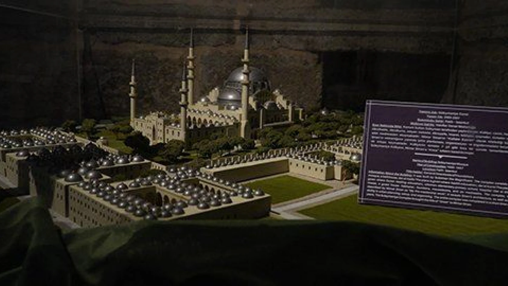 Mimar Sinan'ın eserlerini içeren minyatür sergi açıldı