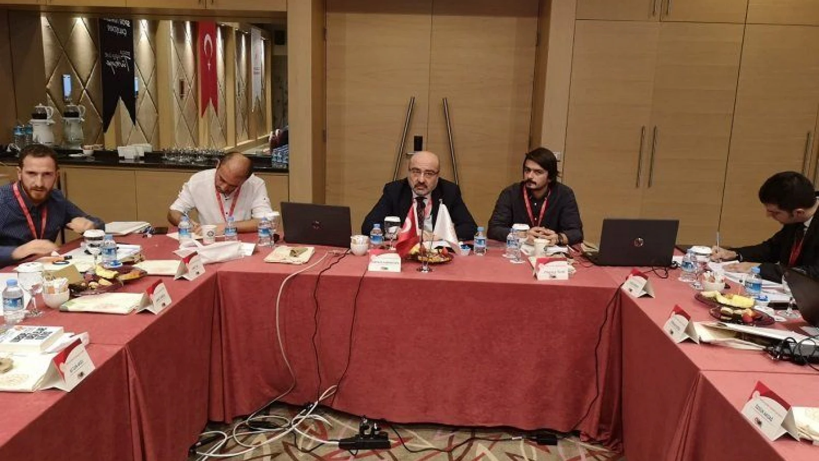 Rektör Karamustafa, 'Türkiye Spor Turizmi Çalıştayı'na katıldı