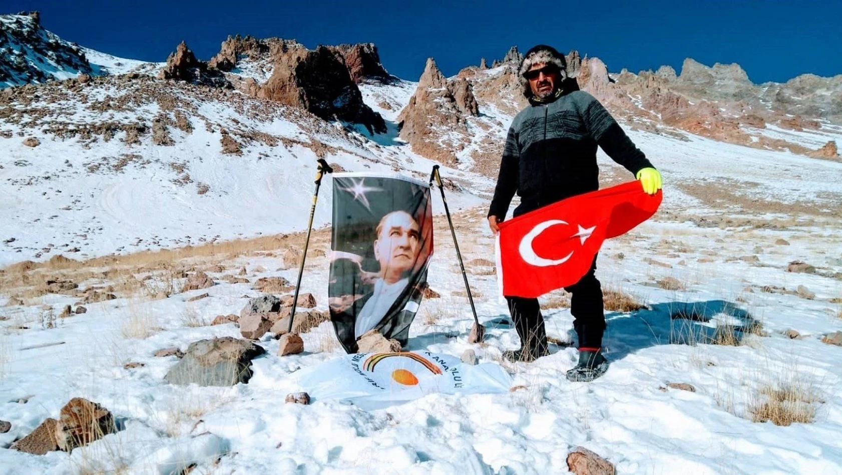 Erciyes Dağı'na anlamlı tırmanış