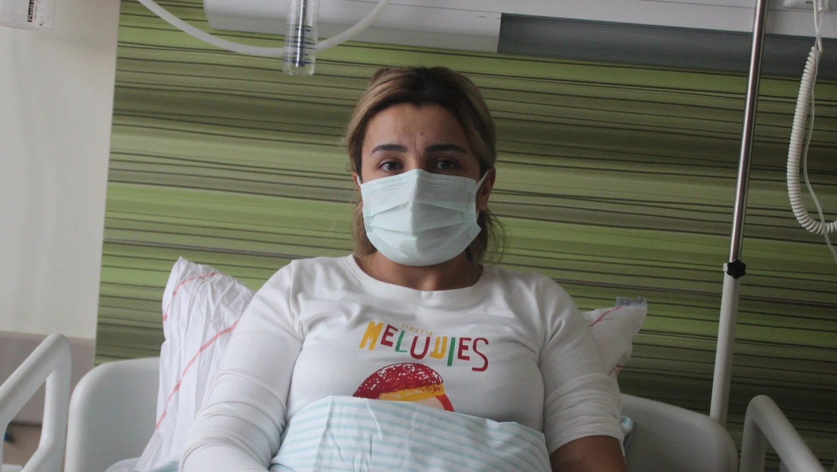 Koronavirüs tedavisi gören sağlık çalışanı çocuklarına kavuşacağı günü gözyaşlarıyla bekliyor
