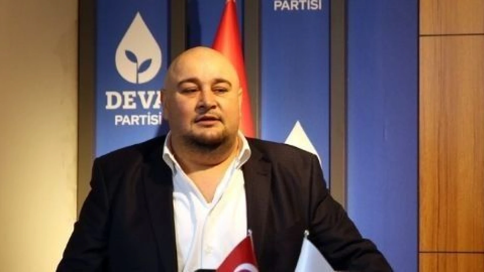 Deva Partisi Melikgazi İlçe Başkanı Tuna Türkyar oldu