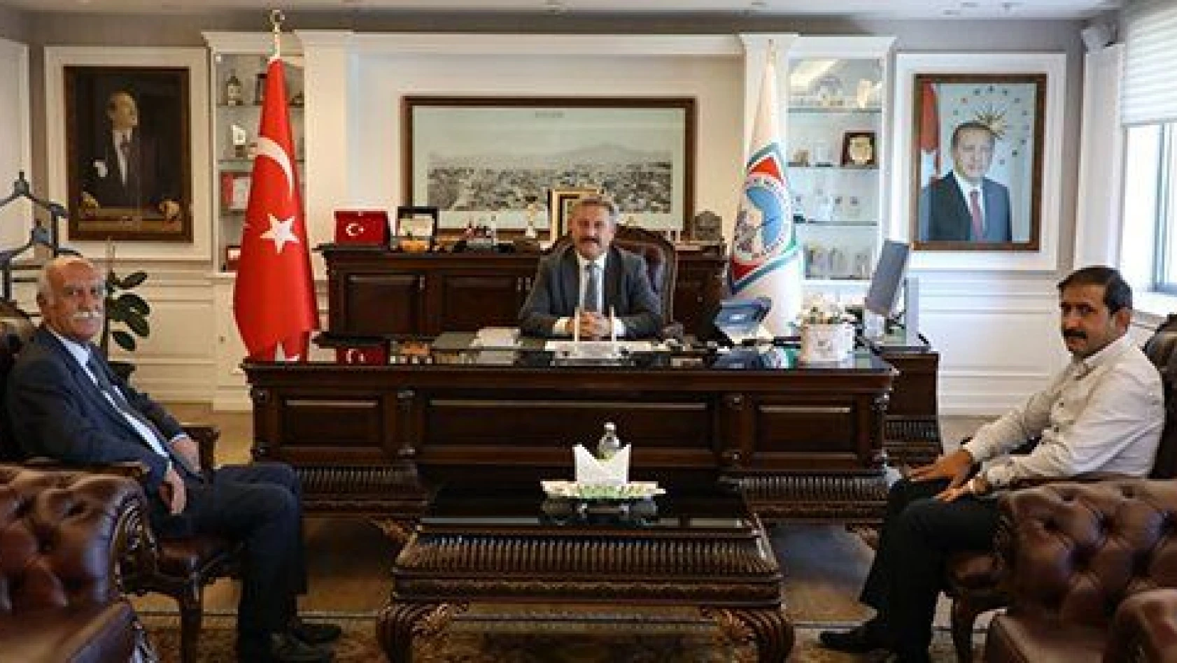 Kayseri Cem Evi yönetiminden Palancıoğlu'na ziyaret