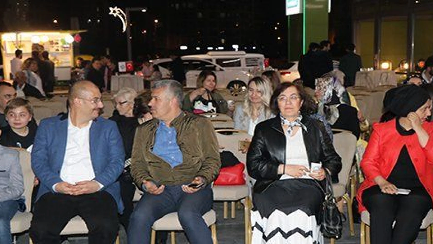 İlgü 'Türk Toplumu Aile Kurumuna Özel Önem Vermiştir'