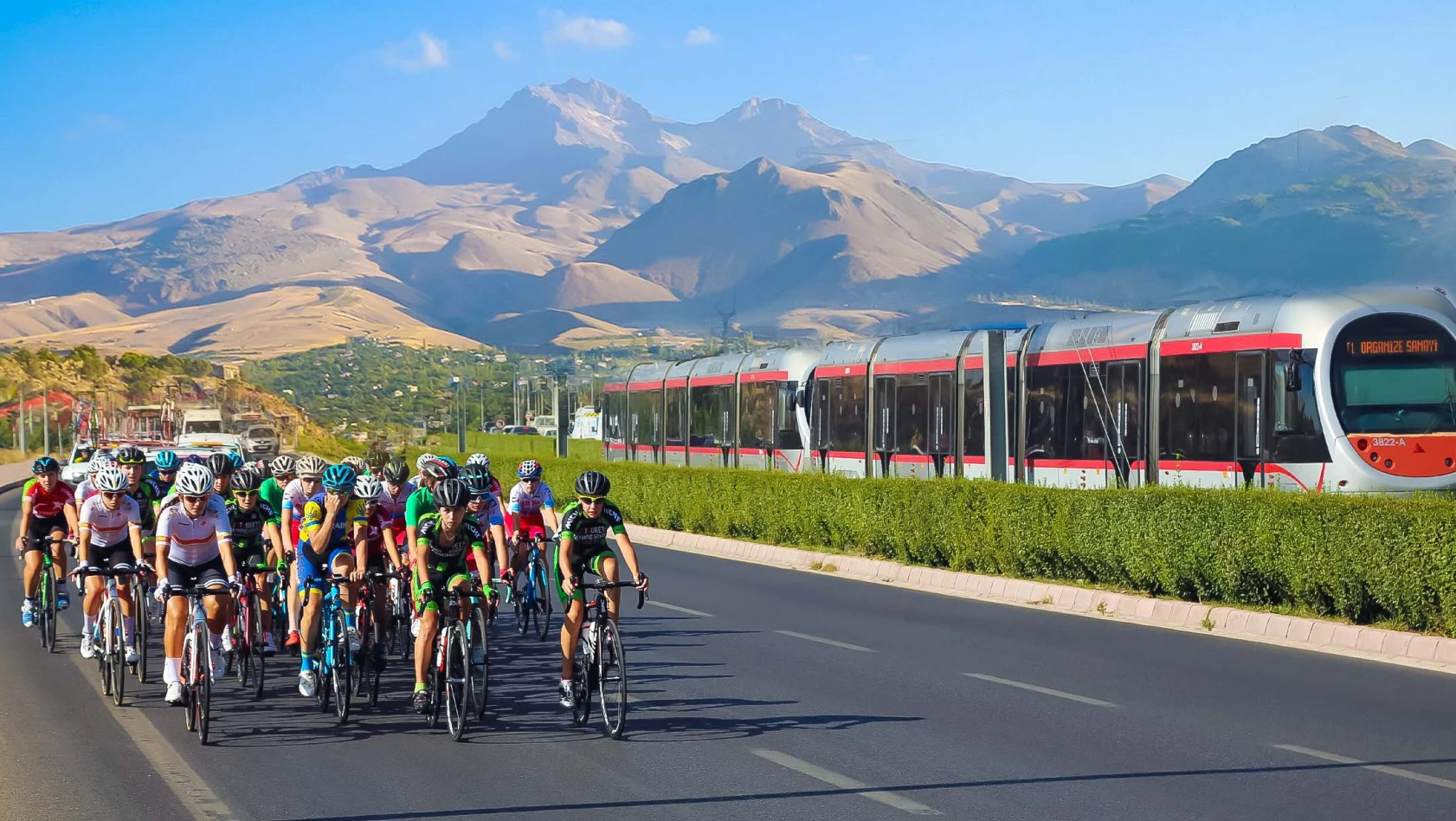 Erciyes 'e dünyanın dört bir yanından bisiklet sporcusu gelecek