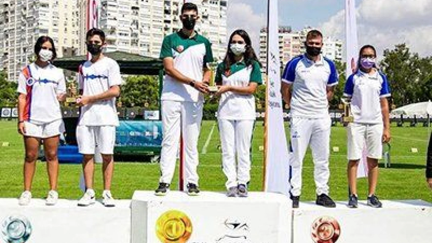 Spor A.Ş okçuları Antalya'dan madalyalarla döndü