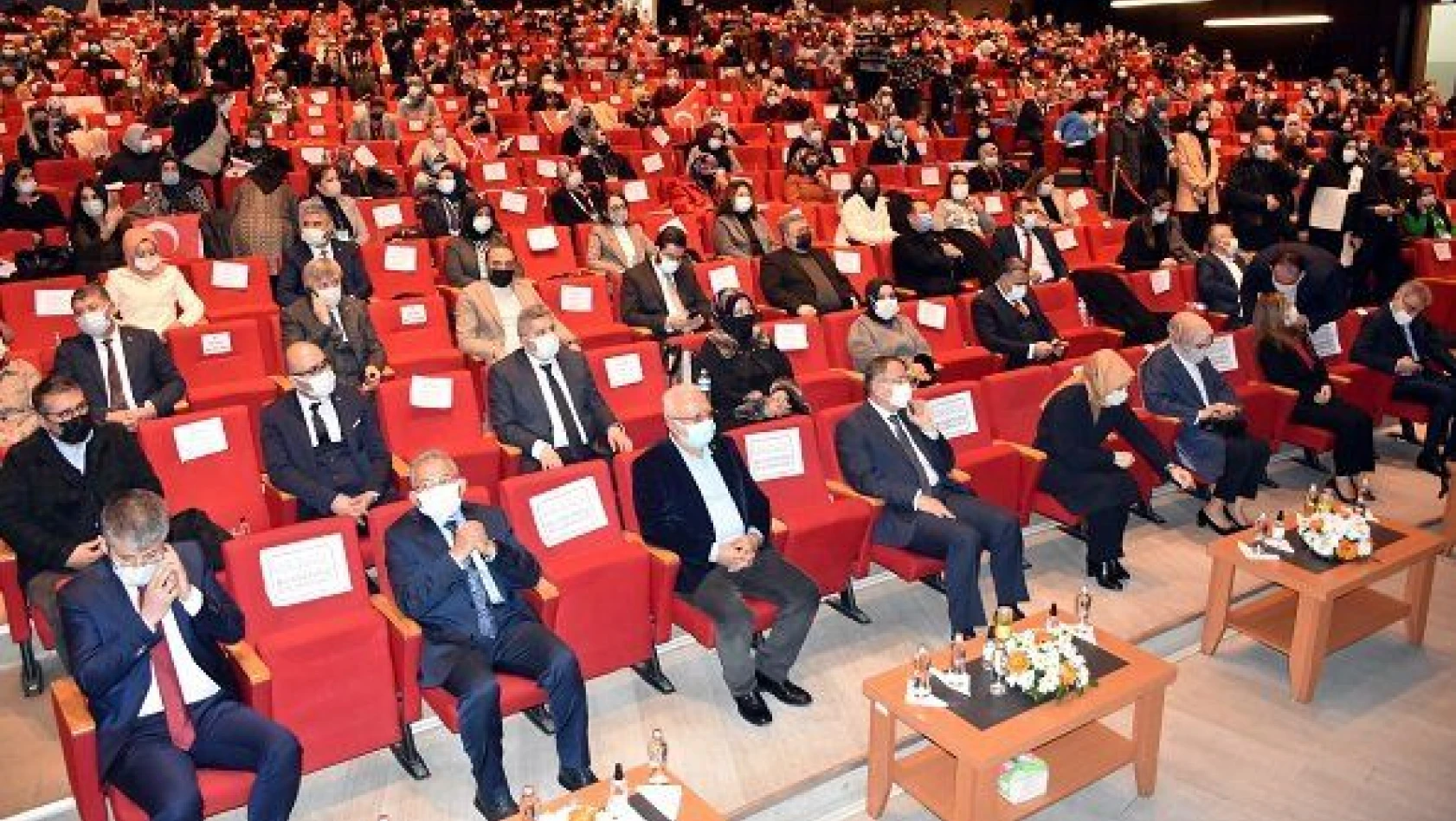 AK Parti İl Kadın Kolları  6. Olağan Kongresi yapıldı