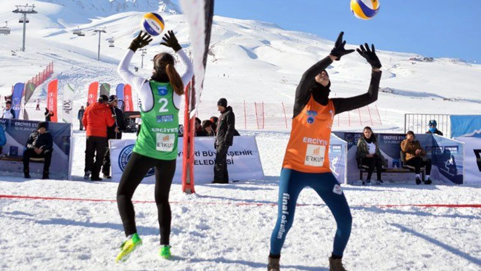 Kar Voleybolu Dünya  Turu'nun 1 ayağı Erciyes'te yapılacak
