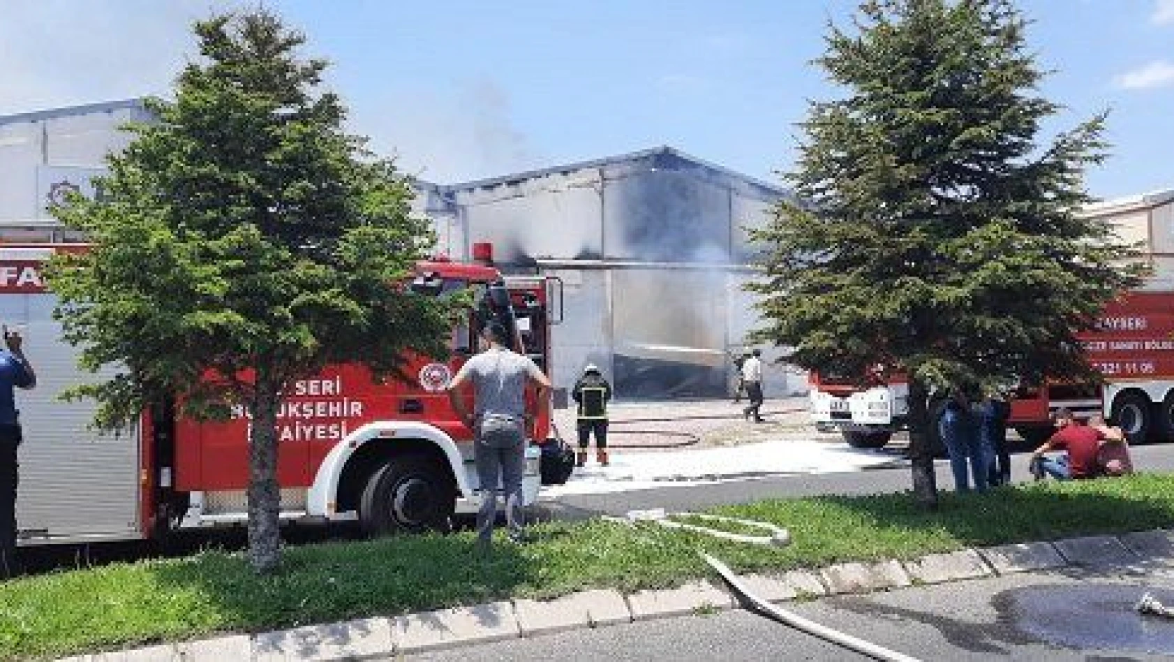 Kayseri'de ambalaj fabrikasında yangın