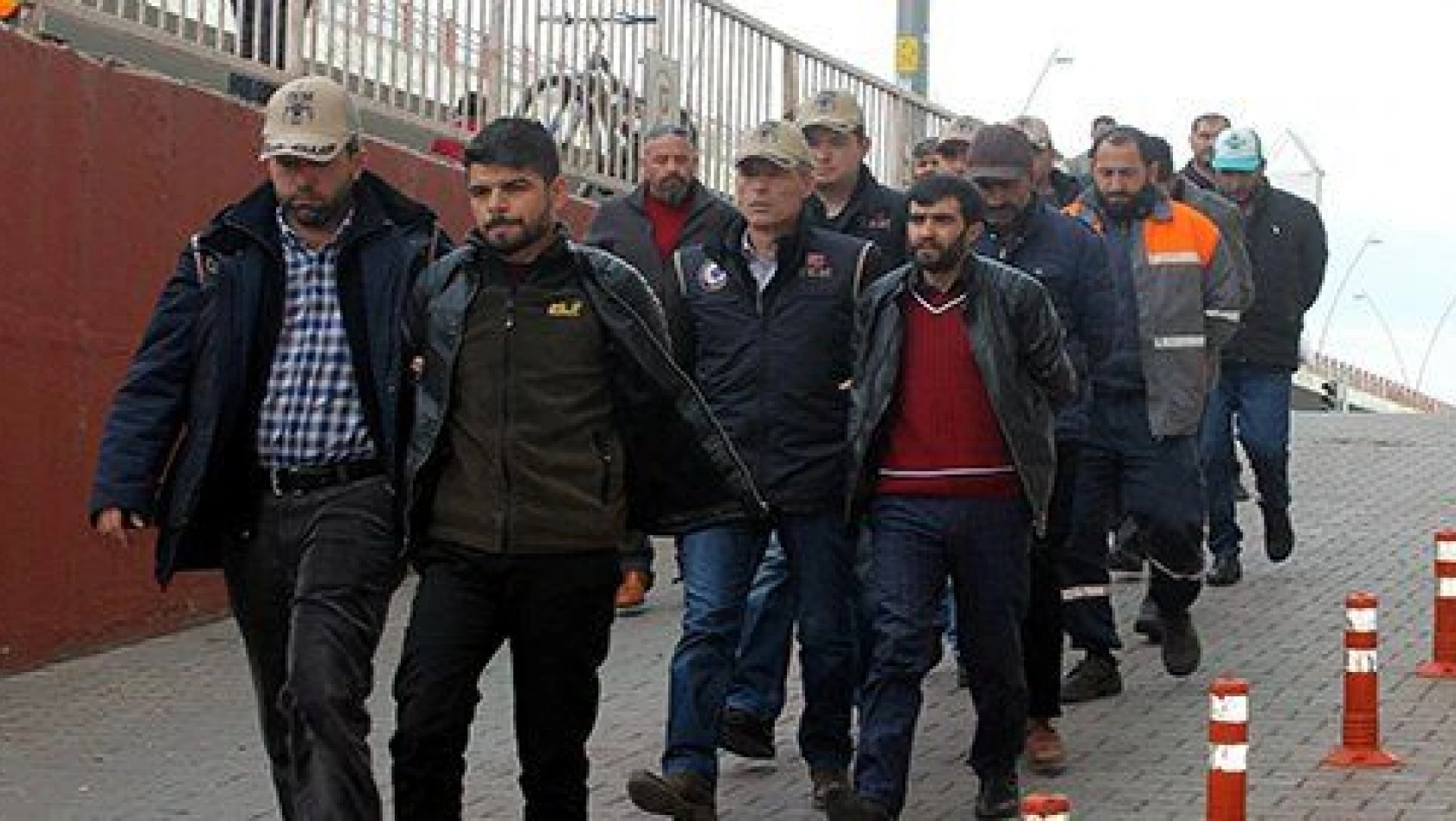 Kayseri'de terör propagandası şüphelileri adliyede  