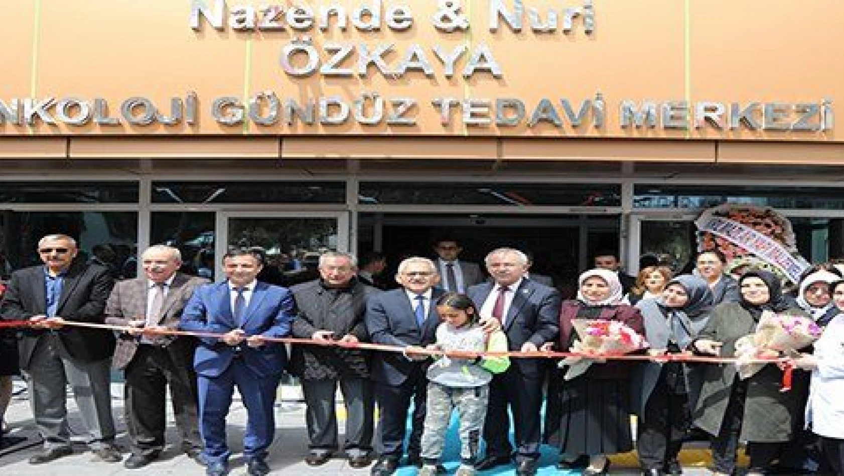 ERÜ'de Nazende-Nuri Özkaya Onkoloji Gündüz Tedavi Merkezi'nin Açılışı Yapıldı
