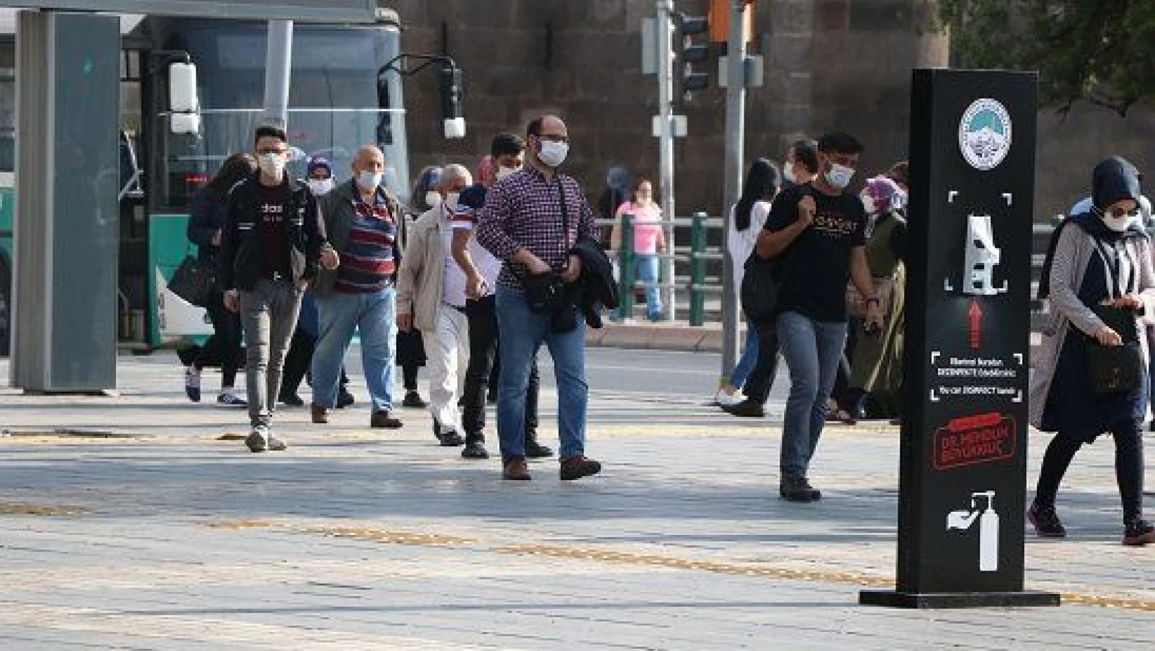 Kayseri'de maskesiz sokağa çıkmak yasak
