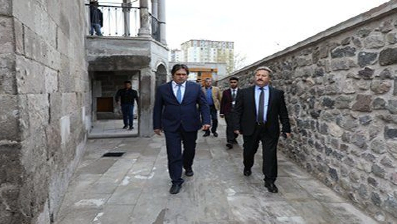 Başkan Palancıoğlu, Filinta'nın Konağı'nda incelemelerde bulundu