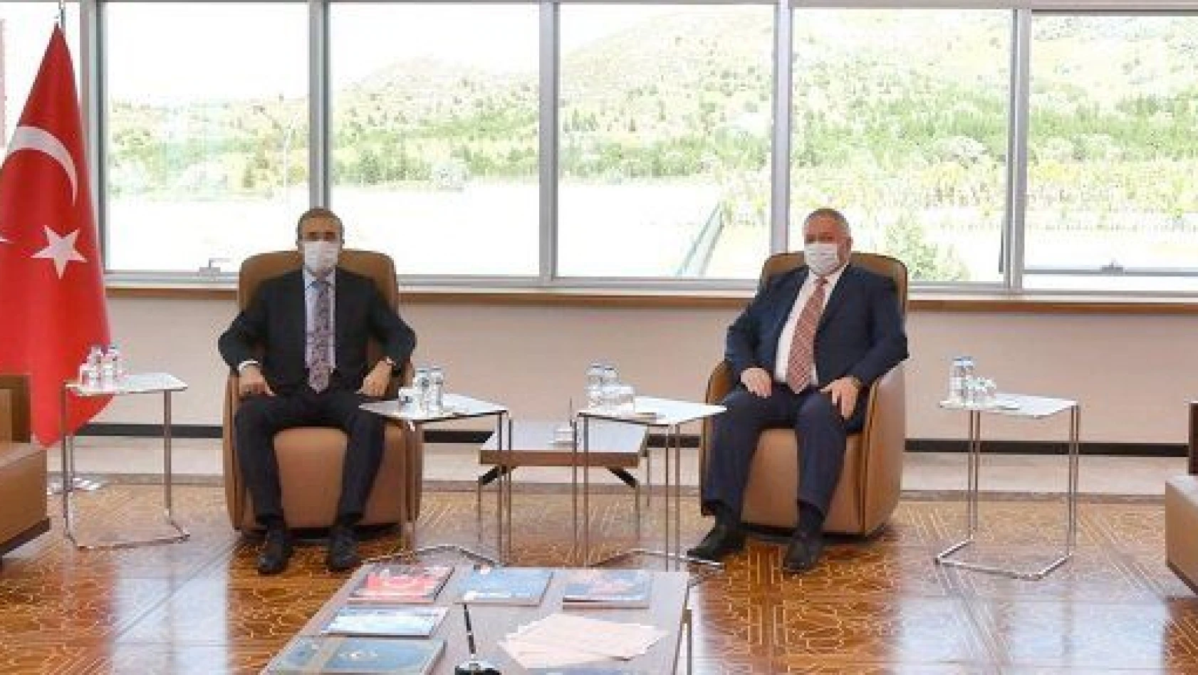 Cumhurbaşkanlığı Savunma Sanayii Başkanı Demir, Kayseri OSB'yi ziyaret etti