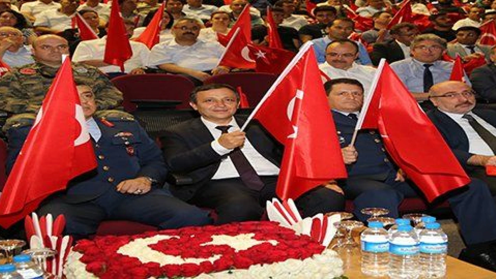 ERÜ'de 15 Temmuz Demokrasi ve Milli Birlik Günü Anma Etkinlikleri Düzenlendi 