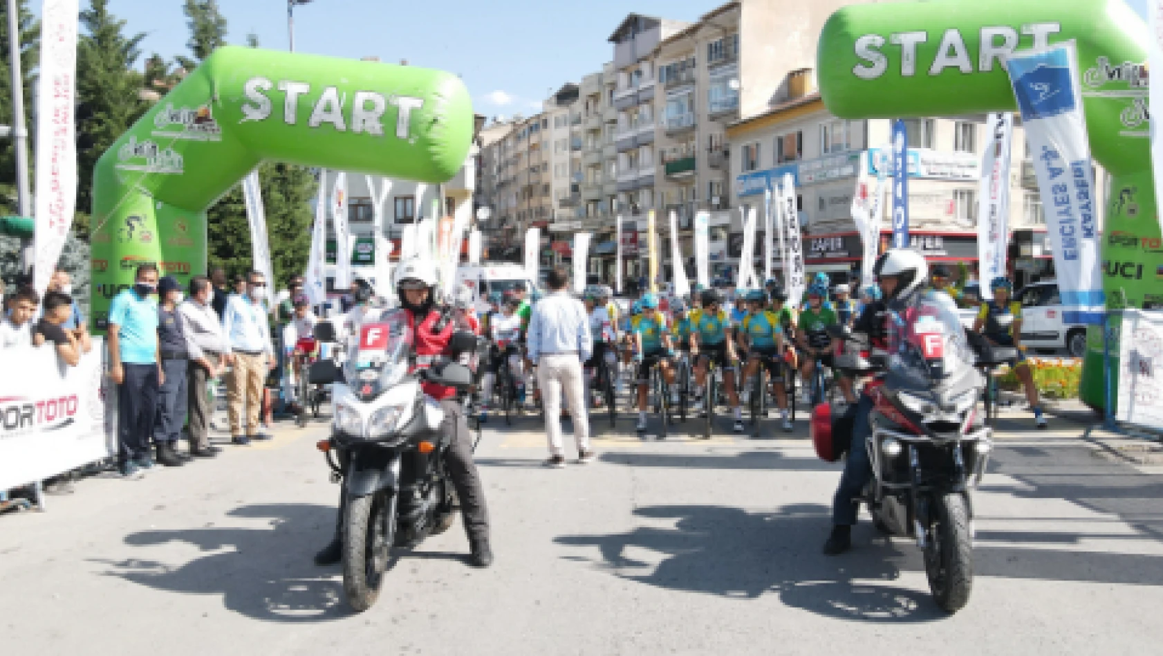 Erciyes 2021 Yol Bisikleti Yarışları devam ediyor