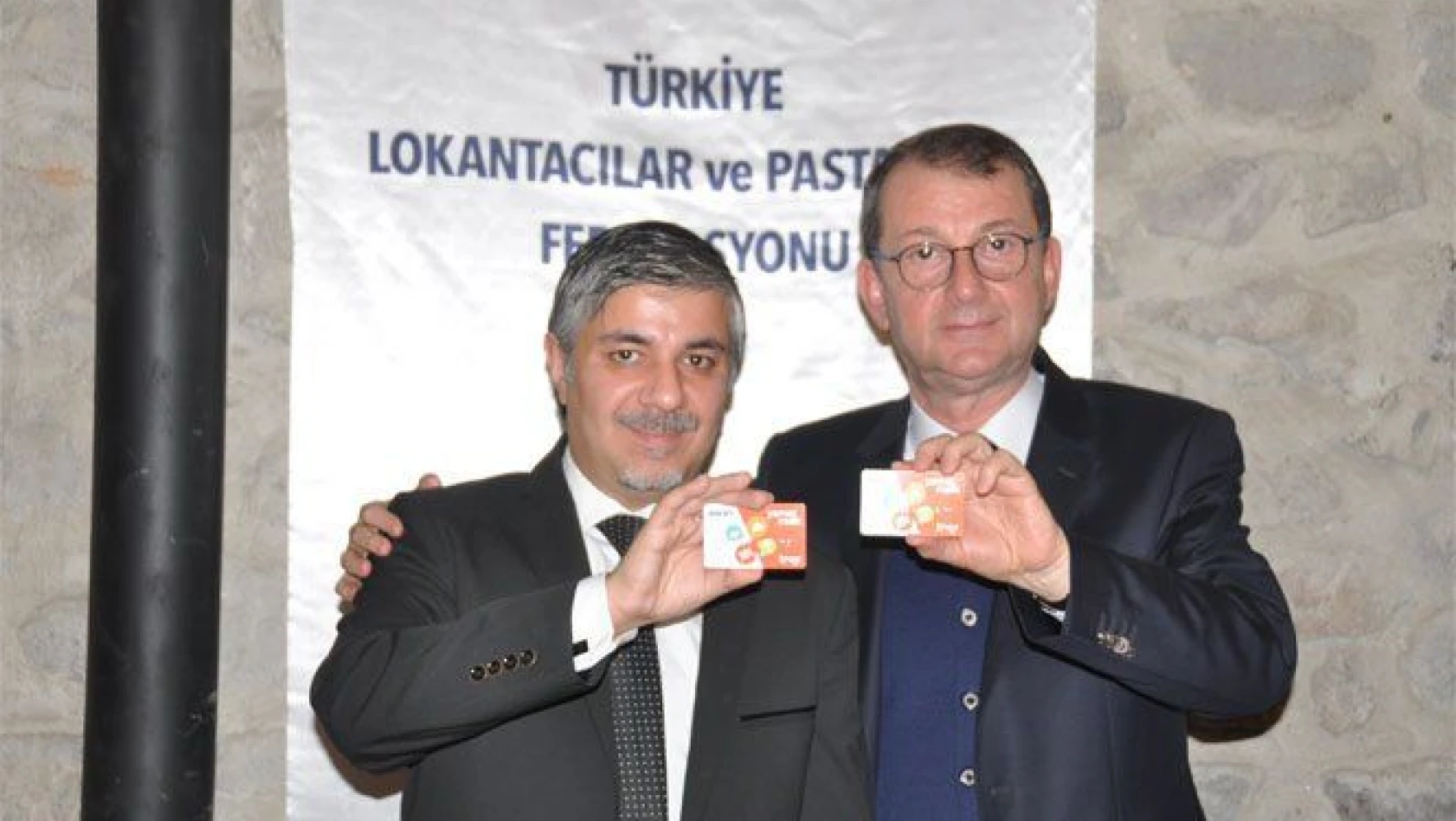 Yerli ve milli yemek kartı 'Yemekmatik' İzmir'de tanıtıldı