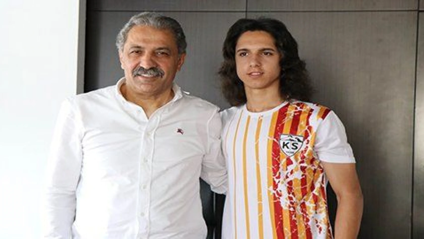 Kayserispor 7 Akademi oyuncusu ile profesyonel sözleşme imzaladı 