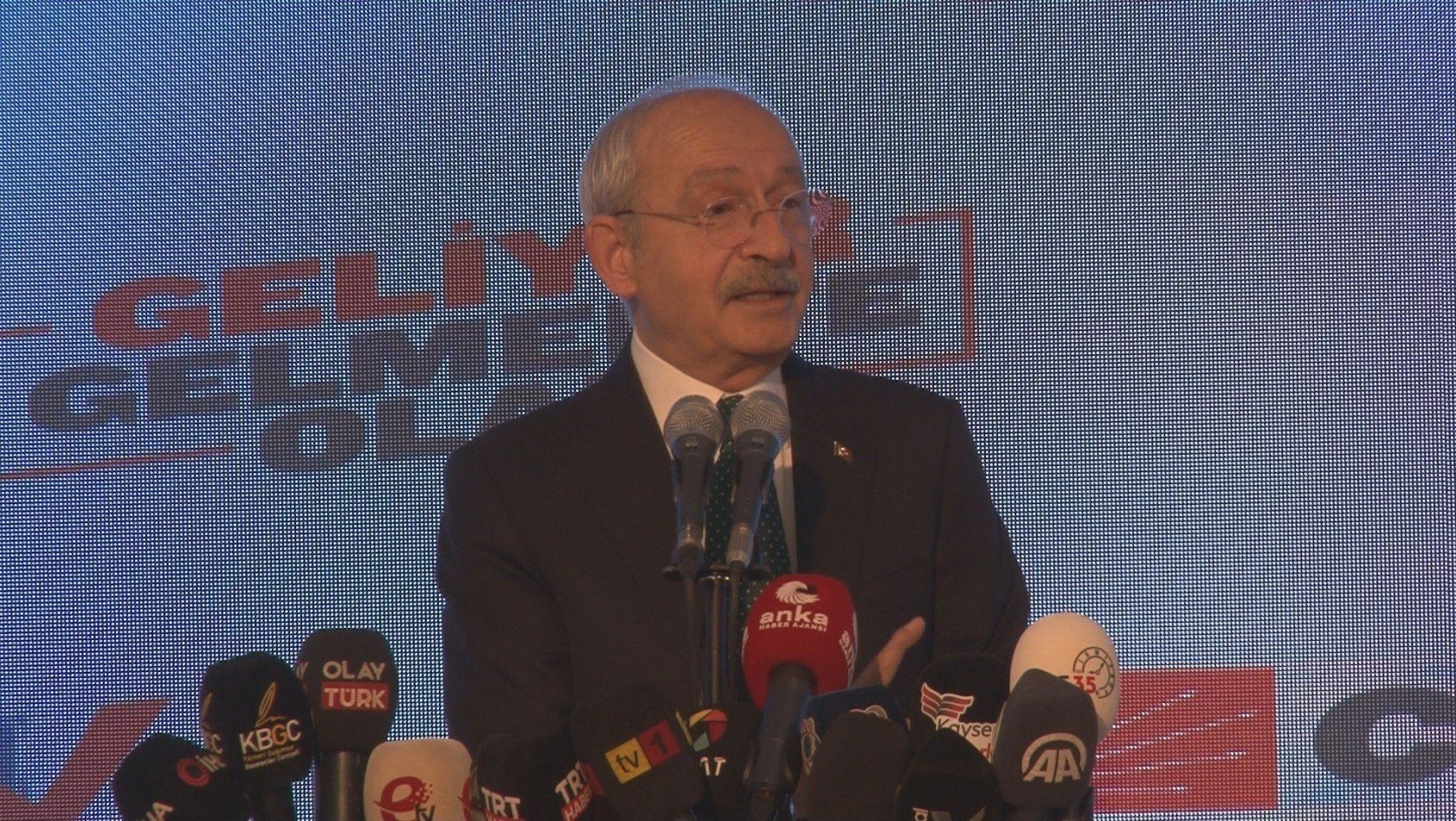  Kılıçdaroğlu: 'İstanbul'un nüfusunu 2,5 milyon azaltacağız'